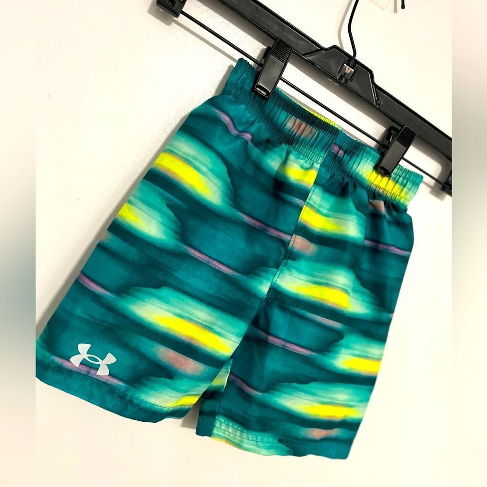Under Armour boys swim shorts Sz 4 4T
